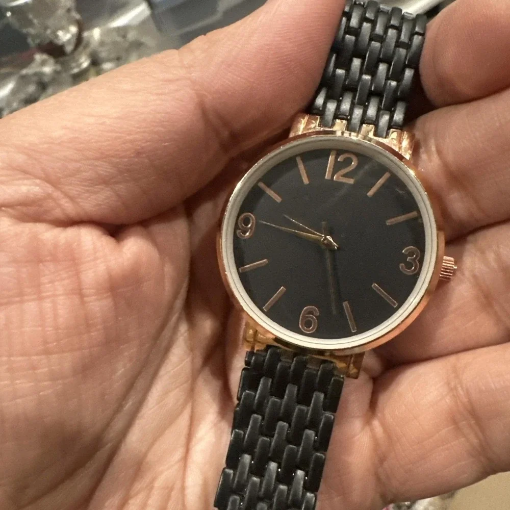 Working Luxury Style Watch Black/Gold Metal Band‎ Wrist Round Unisex 35mm 7in